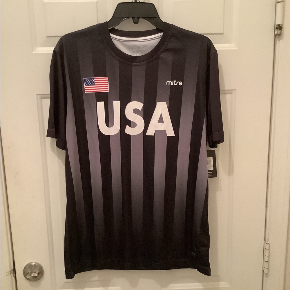 USA soccer shirt size medium - Picture 1 of 2